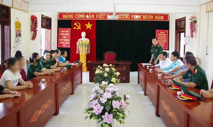Thực, hư chuyện “việc nhẹ, lương cao” ở xứ người Thực, hư chuyện “việc nhẹ, lương cao” ở xứ người