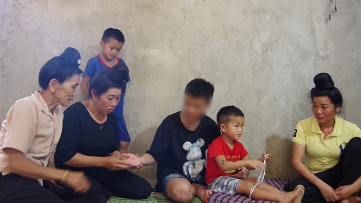 Thực, hư chuyện “việc nhẹ, lương cao” ở xứ người Thực, hư chuyện “việc nhẹ, lương cao” ở xứ người