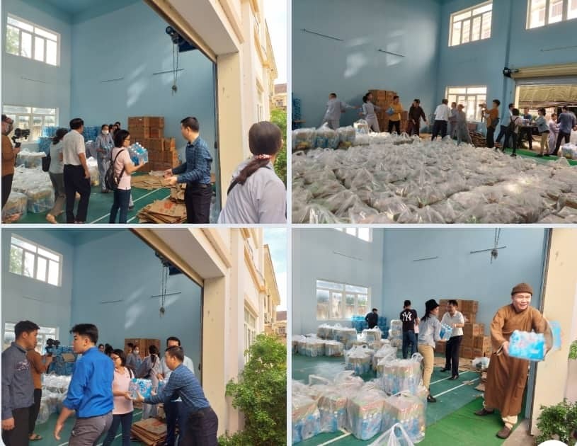 Nghệ An: Lũ rút chậm, hơn 1.000 ngôi nhà vẫn đang ngập Nghệ An: Lũ rút chậm, hơn 1.000 ngôi nhà vẫn đang ngập