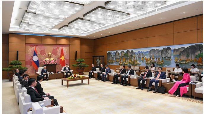 Committees Work to Promote Solidarity in Vietnam, Laos Committees Work to Promote Solidarity in Vietnam, Laos