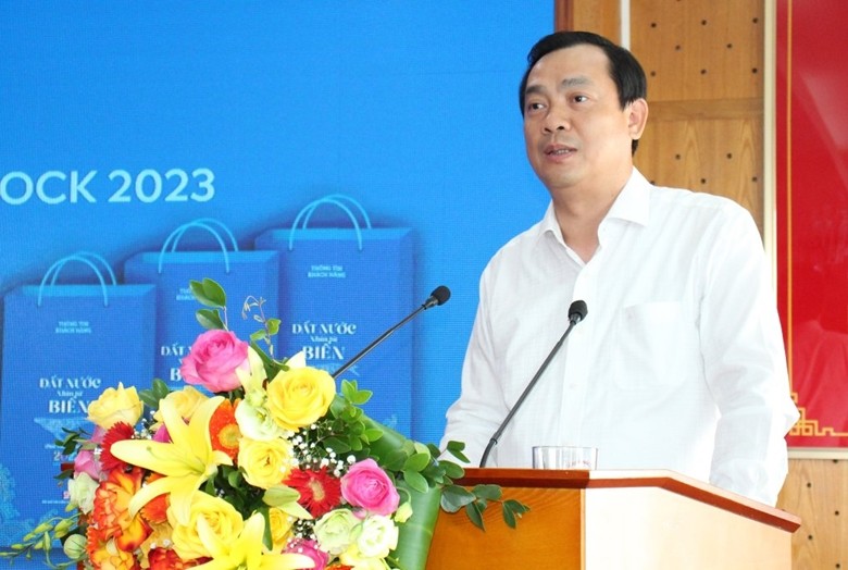 Bộ lịch bloc “Đất nước nhìn từ biển”: Cẩm nang du lịch biển Việt Nam Bộ lịch bloc “Đất nước nhìn từ biển”: Cẩm nang du lịch biển Việt Nam