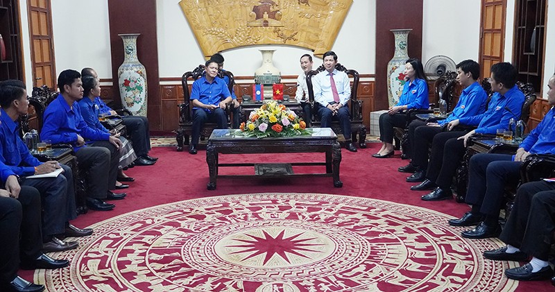 Toàn cảnh buổi chào xã giao (Ảnh: Báo Quảng Bình). Toàn cảnh buổi chào xã giao (Ảnh: Báo Quảng Bình).