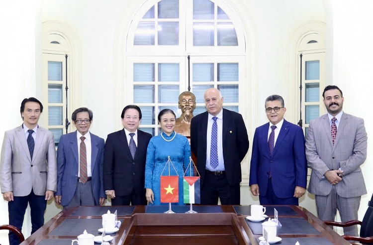 Chủ tịch VUFO tiếp xã giao Thường trực Ban Bí thư Đảng Phong trào Giải phóng Dân tộc Palestine Chủ tịch VUFO tiếp xã giao Thường trực Ban Bí thư Đảng Phong trào Giải phóng Dân tộc Palestine