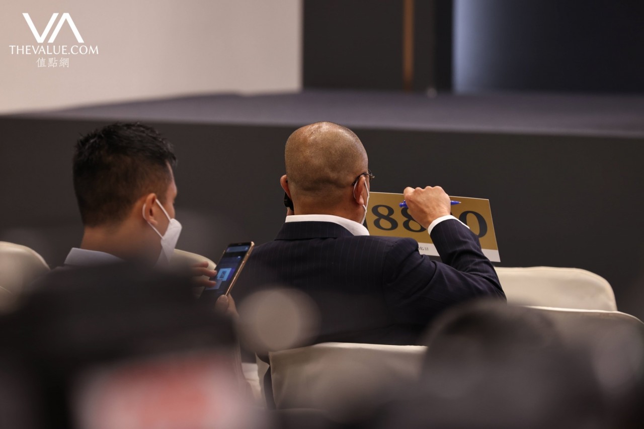 Tranh của họa sĩ Việt Nam được bán hơn 32 tỷ đồng tại Hong Kong Tranh của họa sĩ Việt Nam được bán hơn 32 tỷ đồng tại Hong Kong