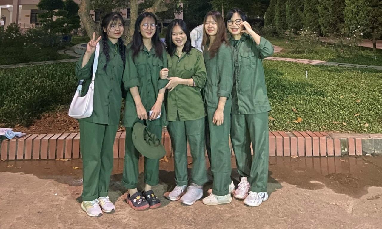 Những bức thư từ Pháp thay đổi cho cuộc đời cho cô bé vùng cao Những bức thư từ Pháp thay đổi cho cuộc đời cho cô bé vùng cao
