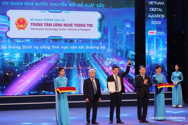 Trao Giải thưởng Chuyển đổi số Việt Nam 2022 Trao Giải thưởng Chuyển đổi số Việt Nam 2022