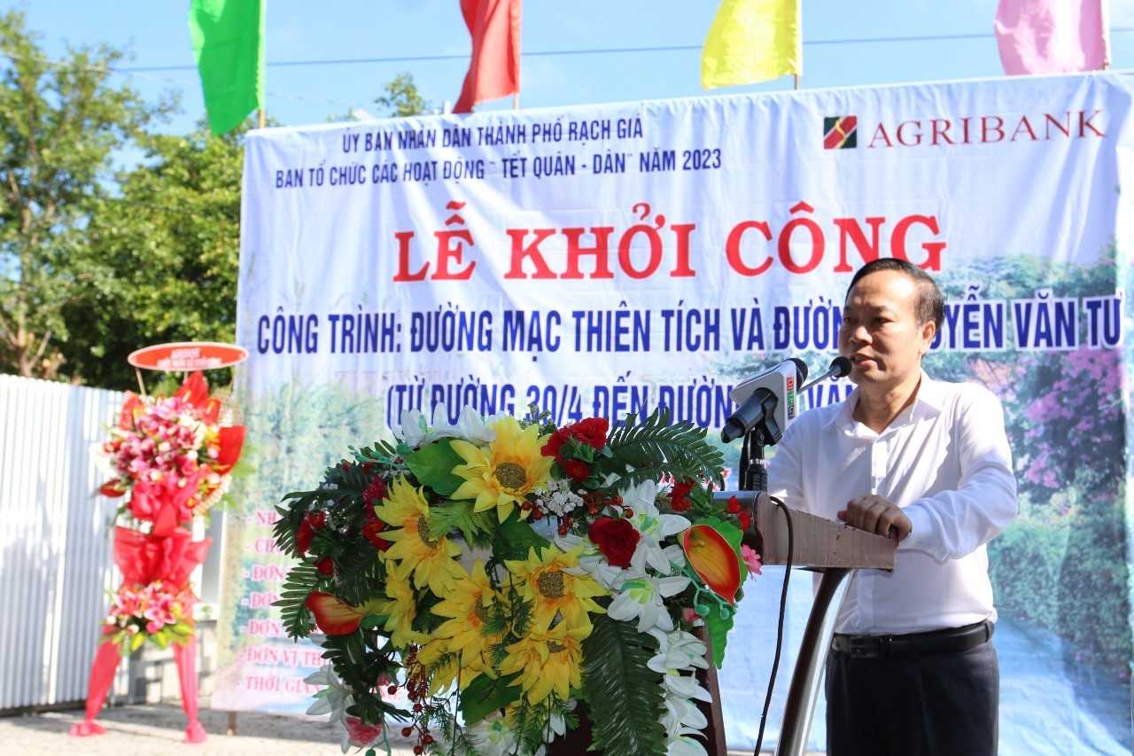 Công đoàn Agribank hỗ trợ 6 tỷ đồng làm đường giao thông tại TP Rạch Giá, Kiên Giang Công đoàn Agribank hỗ trợ 6 tỷ đồng làm đường giao thông tại TP Rạch Giá, Kiên Giang