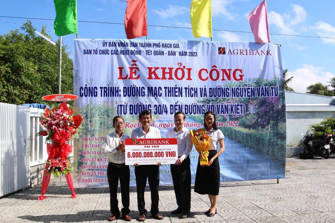Công đoàn Agribank hỗ trợ 6 tỷ đồng làm đường giao thông tại TP Rạch Giá, Kiên Giang Công đoàn Agribank hỗ trợ 6 tỷ đồng làm đường giao thông tại TP Rạch Giá, Kiên Giang