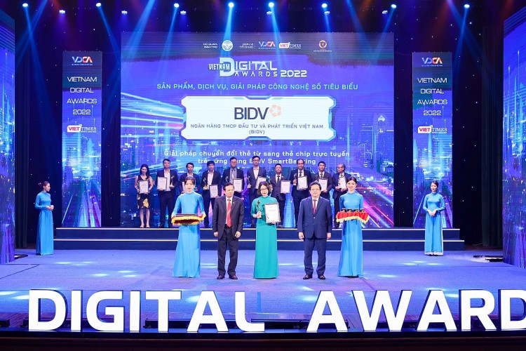 BIDV nhận giải thưởng Chuyển đổi số Việt Nam năm 2022 BIDV nhận giải thưởng Chuyển đổi số Việt Nam năm 2022