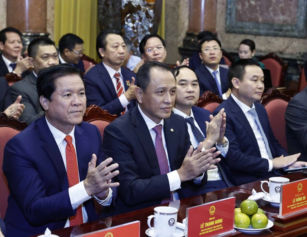 Doanh nghiệp Nhà nước cần tiếp tục thể hiện vai trò dẫn dắt trong một số lĩnh vực then chốt Doanh nghiệp Nhà nước cần tiếp tục thể hiện vai trò dẫn dắt trong một số lĩnh vực then chốt