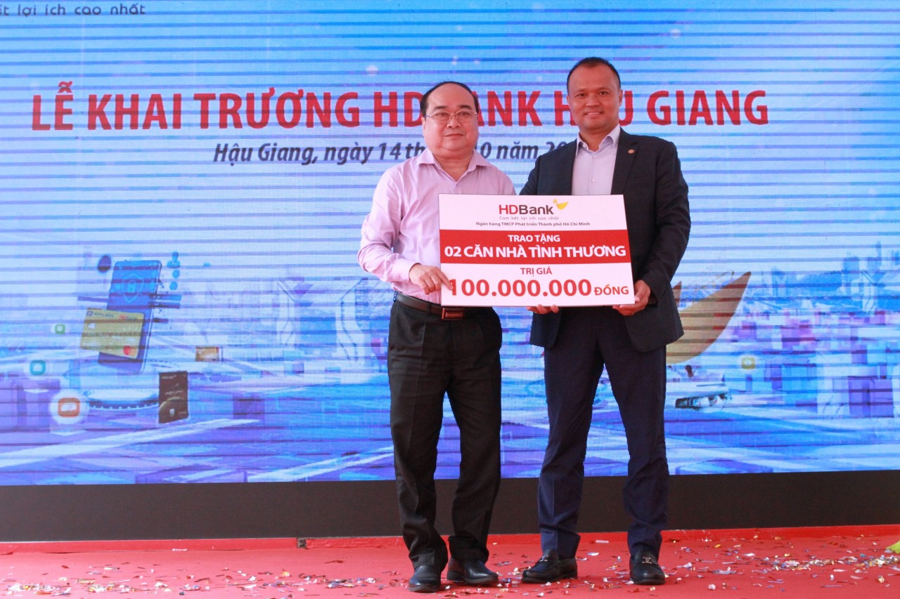 “Đời vui, sáo bay gọi bầy - Về miền Tây, HDBank bén duyên Hậu Giang” “Đời vui, sáo bay gọi bầy - Về miền Tây, HDBank bén duyên Hậu Giang”