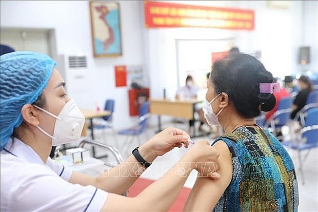 As of the end of October 15, 260,491,565 doses of COVID-19 vaccines had been administered. -Illustrative image. Photo: VNA As of the end of October 15, 260,491,565 doses of COVID-19 vaccines had been administered. -Illustrative image. Photo: VNA