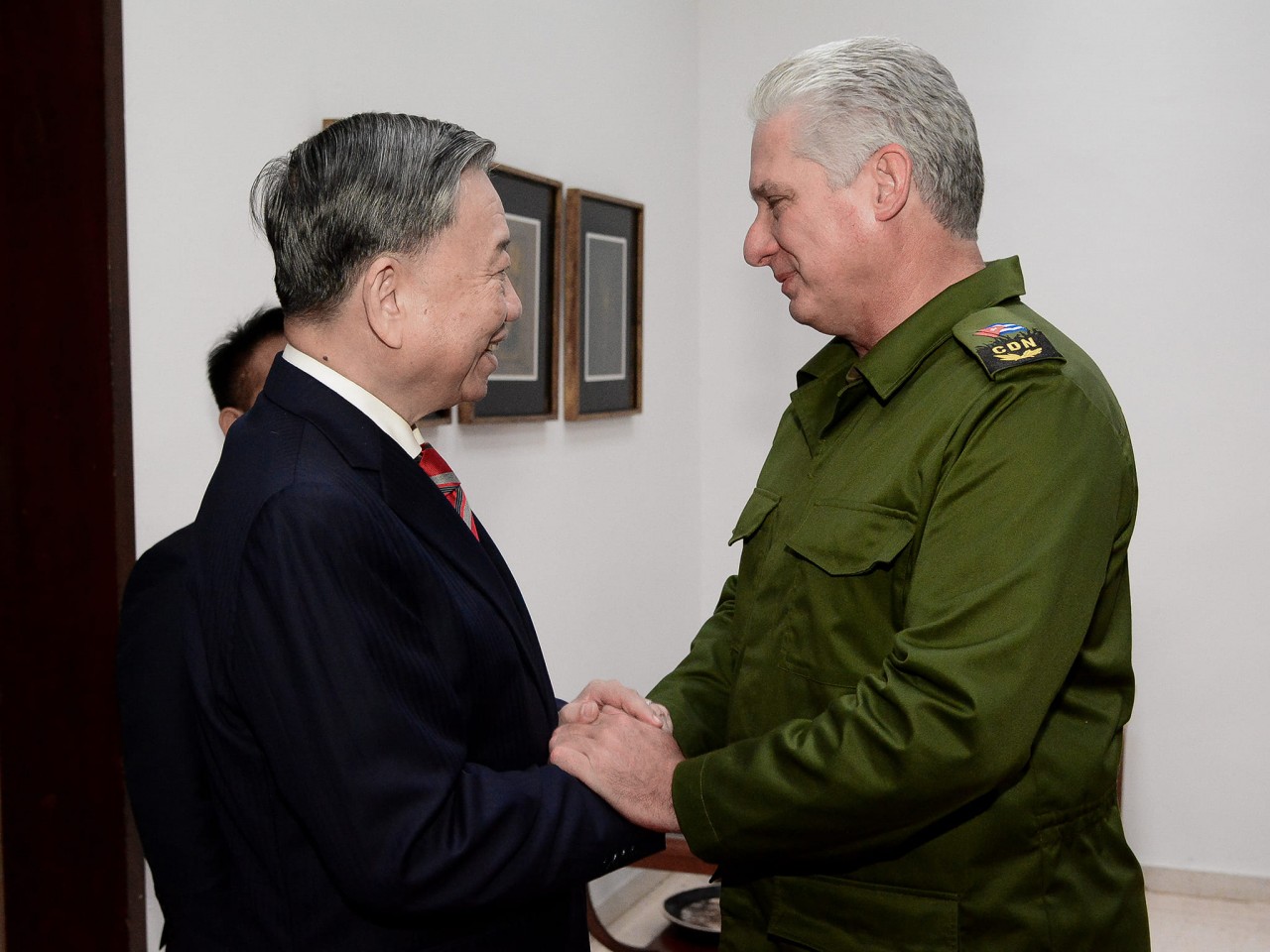 General Lam and his entourage had a meeting with Cuban Prime Minister Manuel Marrero Cruz. Photo: VNA General Lam and his entourage had a meeting with Cuban Prime Minister Manuel Marrero Cruz. Photo: VNA