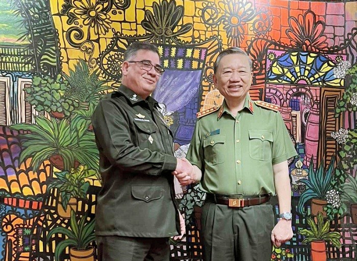 General Lam and Cuban Minister of the Interior Lieutenant General Lázaro Alberto Álvarez Casas. Photo: VNA General Lam and Cuban Minister of the Interior Lieutenant General Lázaro Alberto Álvarez Casas. Photo: VNA