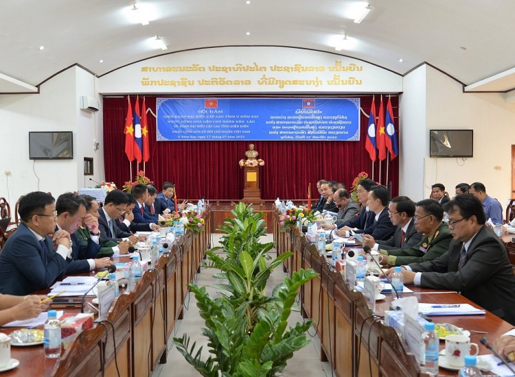 Điện Biên tô thắm hữu nghị Việt - Lào Điện Biên tô thắm hữu nghị Việt - Lào