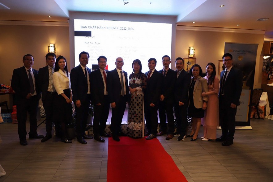 Vietnam Business Association in the UK Connects Businesses of Two Countries VBUK Connects Vietnamese Firms in Vietnam, UK