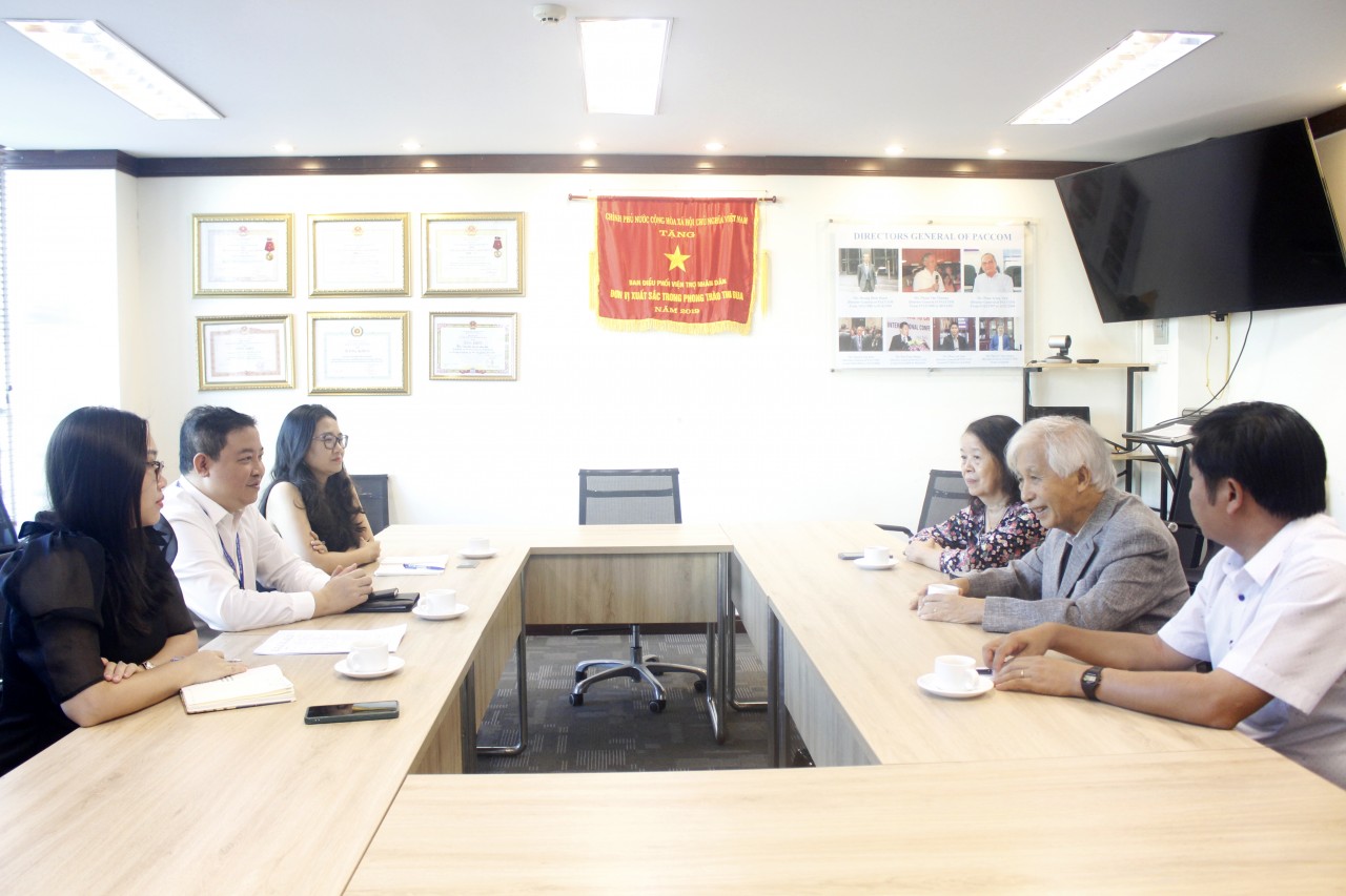 Lãnh đạo PACCOM làm việc với giáo sư Trần Thanh Vân - người sáng lập tổ chức Rencontres du Vietnam (Ảnh: Thành Luân). Lãnh đạo PACCOM làm việc với giáo sư Trần Thanh Vân - người sáng lập tổ chức Rencontres du Vietnam (Ảnh: Thành Luân).