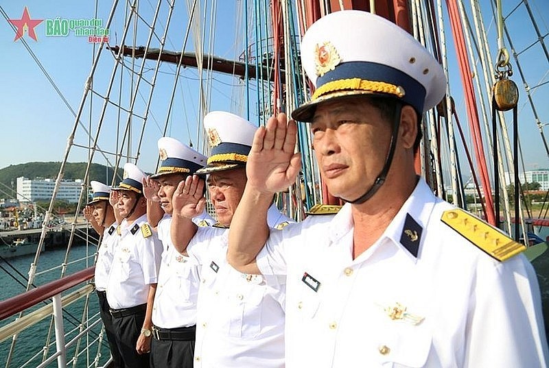 The trip’s success contributes to further strengthening the friendship and cooperation between the Vietnamese and Malaysian navies. (Photo: qdnd.vn) The trip’s success contributes to further strengthening the friendship and cooperation between the Vietnamese and Malaysian navies. (Photo: qdnd.vn)