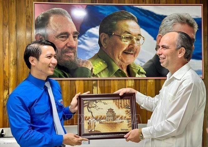 Thanh niên Việt Nam và Cuba tiếp nối truyền thống đoàn kết, hữu nghị và hợp tác Thanh niên Việt Nam và Cuba tiếp nối truyền thống đoàn kết, hữu nghị và hợp tác