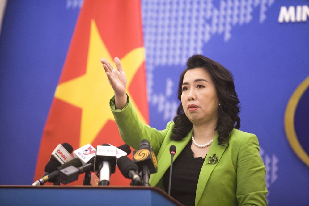 Giải cứu công dân Việt Nam bị lừa đảo môi giới lao động trái phép tại khu vực biên giới Campuchia Giải cứu công dân Việt Nam bị lừa đảo môi giới lao động trái phép tại khu vực biên giới Campuchia