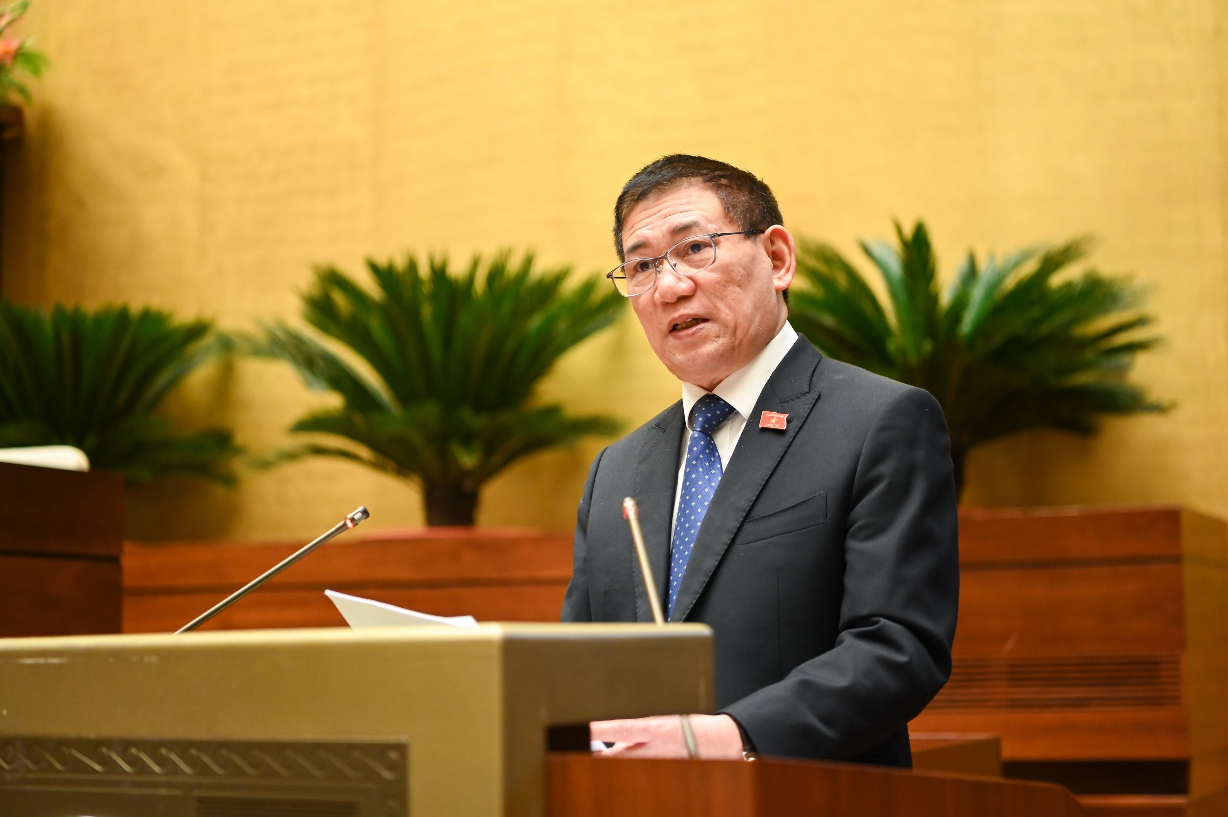 Bộ trưởng Bộ Tài chính Hồ Đức Phớc. Bộ trưởng Bộ Tài chính Hồ Đức Phớc.