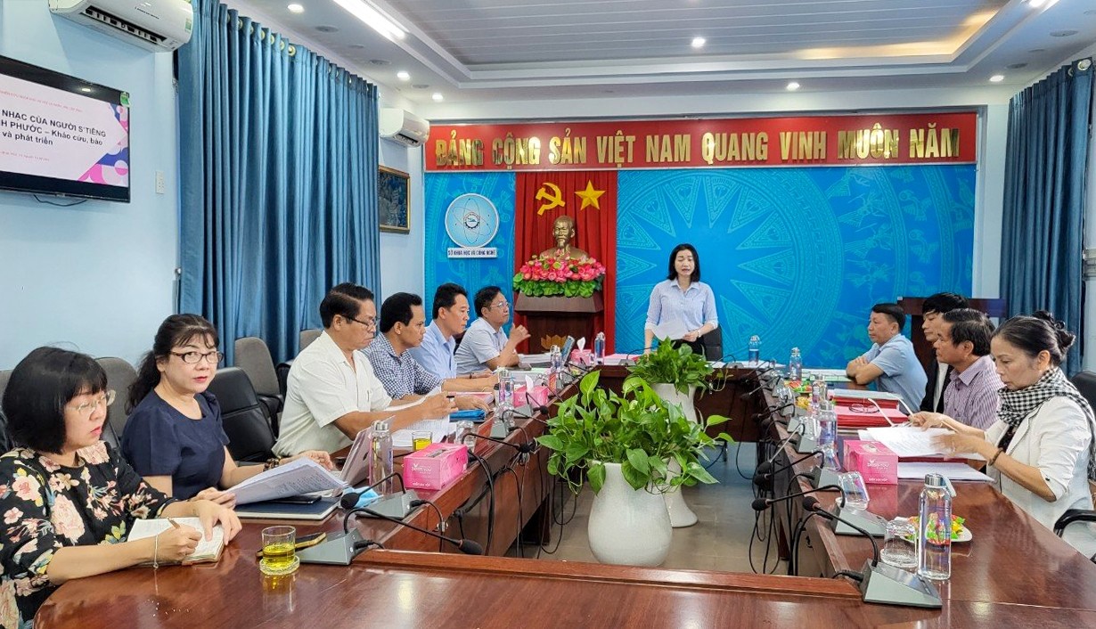 Quang cảnh buổi nghiệm thu đề tài “Âm nhạc của người Xtiêng Bình Phước - khảo cứu, bảo tồn và phát triển” Quang cảnh buổi nghiệm thu đề tài “Âm nhạc của người Xtiêng Bình Phước - khảo cứu, bảo tồn và phát triển”