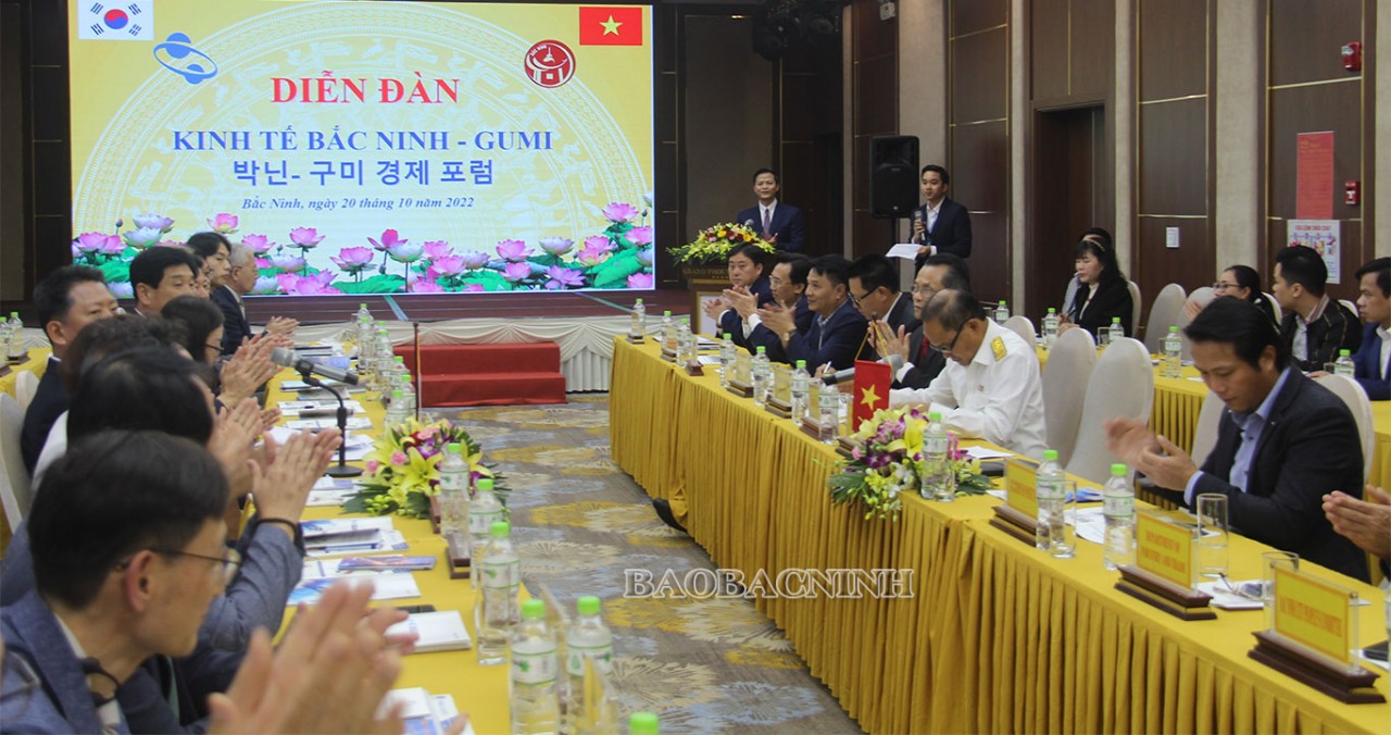 Quang cảnh diễn đàn Kinh tế Bắc Ninh- Gumi (Ảnh: Báo Bắc Ninh).