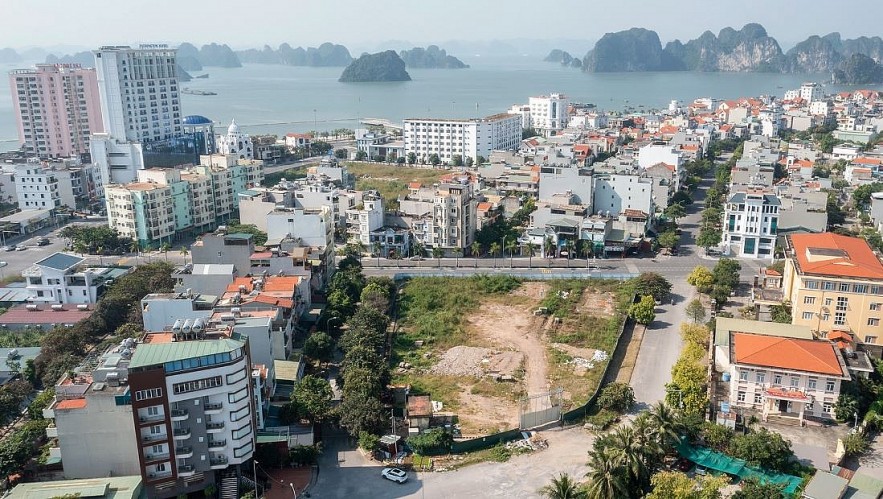 Vietnam Business & Weather Briefing (Oct 23):