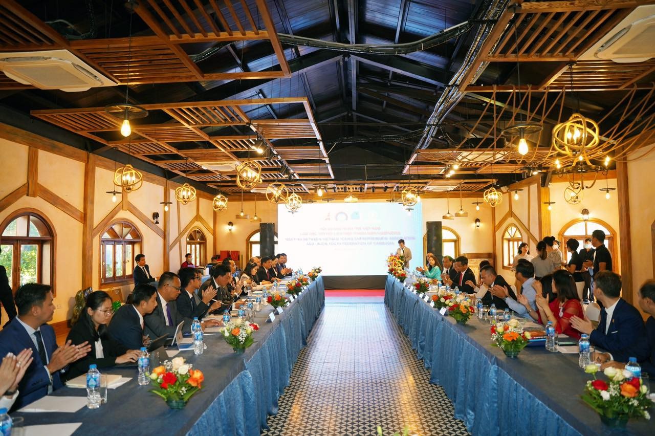 Hội Doanh nhân trẻ Việt Nam làm việc với Đoàn đại biểu cấp cao Trung ương Hội Liên hiệp Thanh niên Campuchia (Ảnh: Hội Liên hiệp Thanh niên Việt Nam). Hội Doanh nhân trẻ Việt Nam làm việc với Đoàn đại biểu cấp cao Trung ương Hội Liên hiệp Thanh niên Campuchia (Ảnh: Hội Liên hiệp Thanh niên Việt Nam).