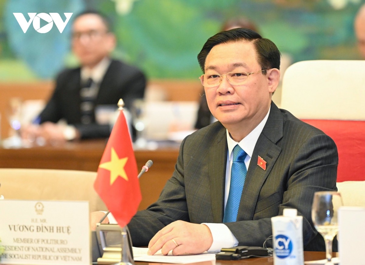 Chủ tịch QH Vương Đình Huệ hội đàm với Chủ tịch Thượng viện Vương quốc Campuchia Chủ tịch QH Vương Đình Huệ hội đàm với Chủ tịch Thượng viện Vương quốc Campuchia