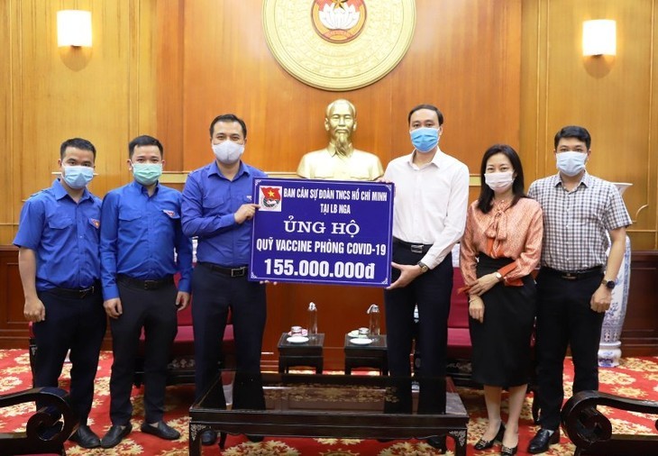 Bài 2: Hướng về Đất mẹ Bài 2: Hướng về Đất mẹ