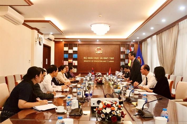 Bộ Giáo dục và Đào tạo với đoàn công tác của Bộ Giáo dục và Thể thao Lào (Ảnh: Bộ Giáo dục và Đào tạo). Bộ Giáo dục và Đào tạo với đoàn công tác của Bộ Giáo dục và Thể thao Lào (Ảnh: Bộ Giáo dục và Đào tạo).