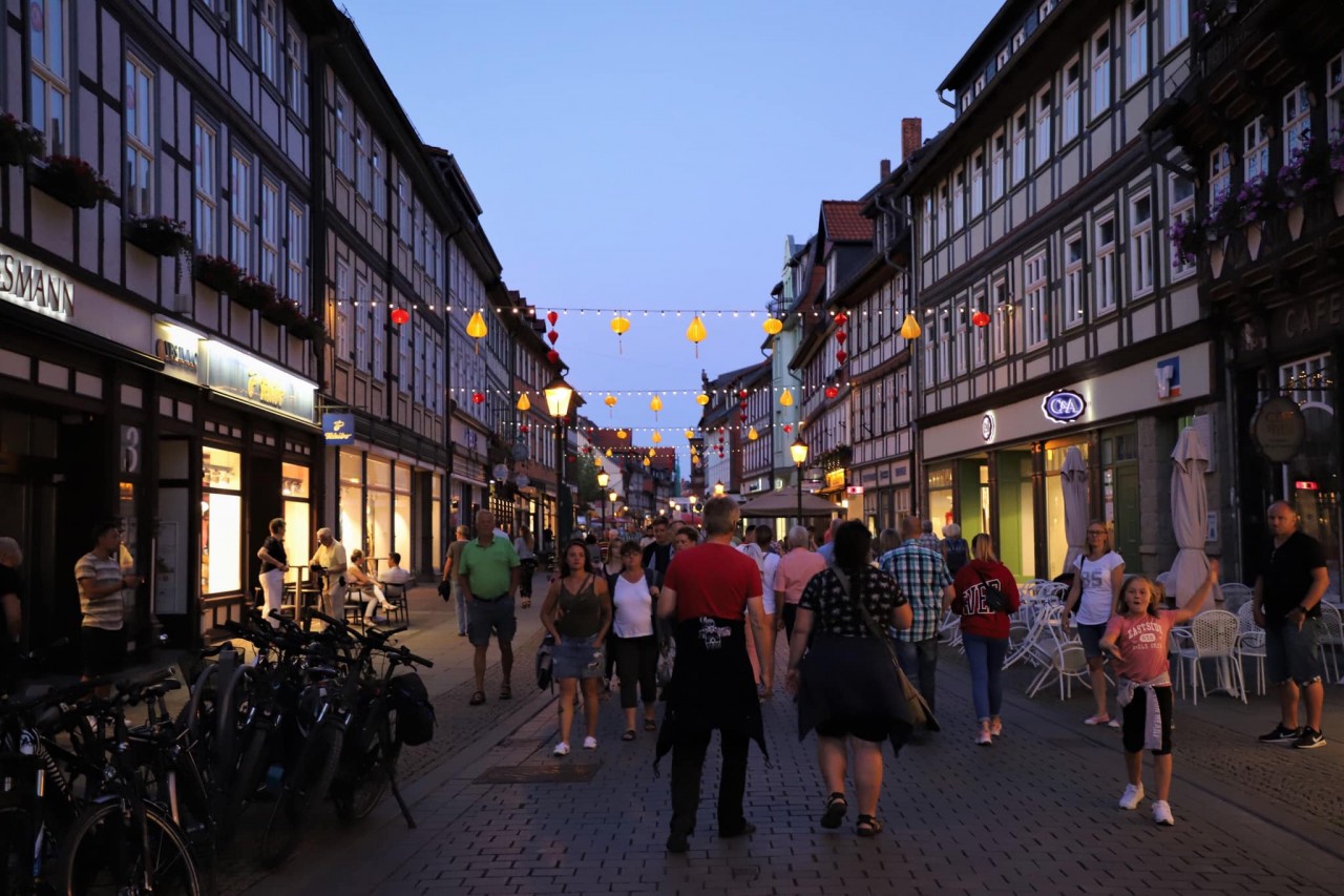 Wernigerode ancient town lit by hundreds of handmade lanterns from Hoi An city in the second ‘lantern festival’. Source: Vietnam's embassy in Germany Wernigerode ancient town lit by hundreds of handmade lanterns from Hoi An city in the second ‘lantern festival’. Source: Vietnam's embassy in Germany