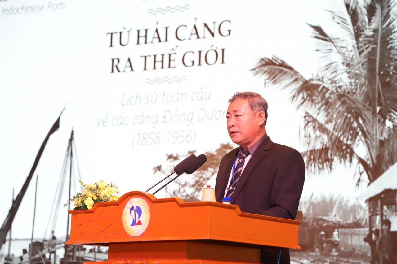 PGS.TS. Lưu Trang, Bí thư Đảng uỷ, Hiệu trưởng trường Đại học Sư phạm – Đại học Đà Nẵng. PGS.TS. Lưu Trang, Bí thư Đảng uỷ, Hiệu trưởng trường Đại học Sư phạm – Đại học Đà Nẵng.