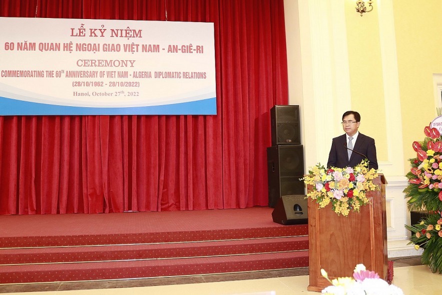 Vietnam and Algeria Beef Up Traditional Friendship Vietnam and Algeria Strengthen Ties