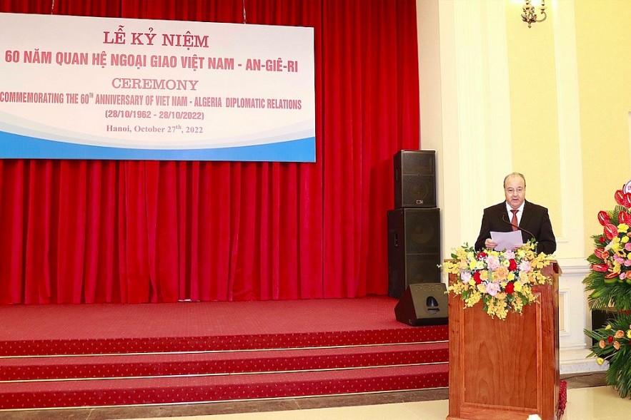 Vietnam and Algeria Beef Up Traditional Friendship Vietnam and Algeria Strengthen Ties