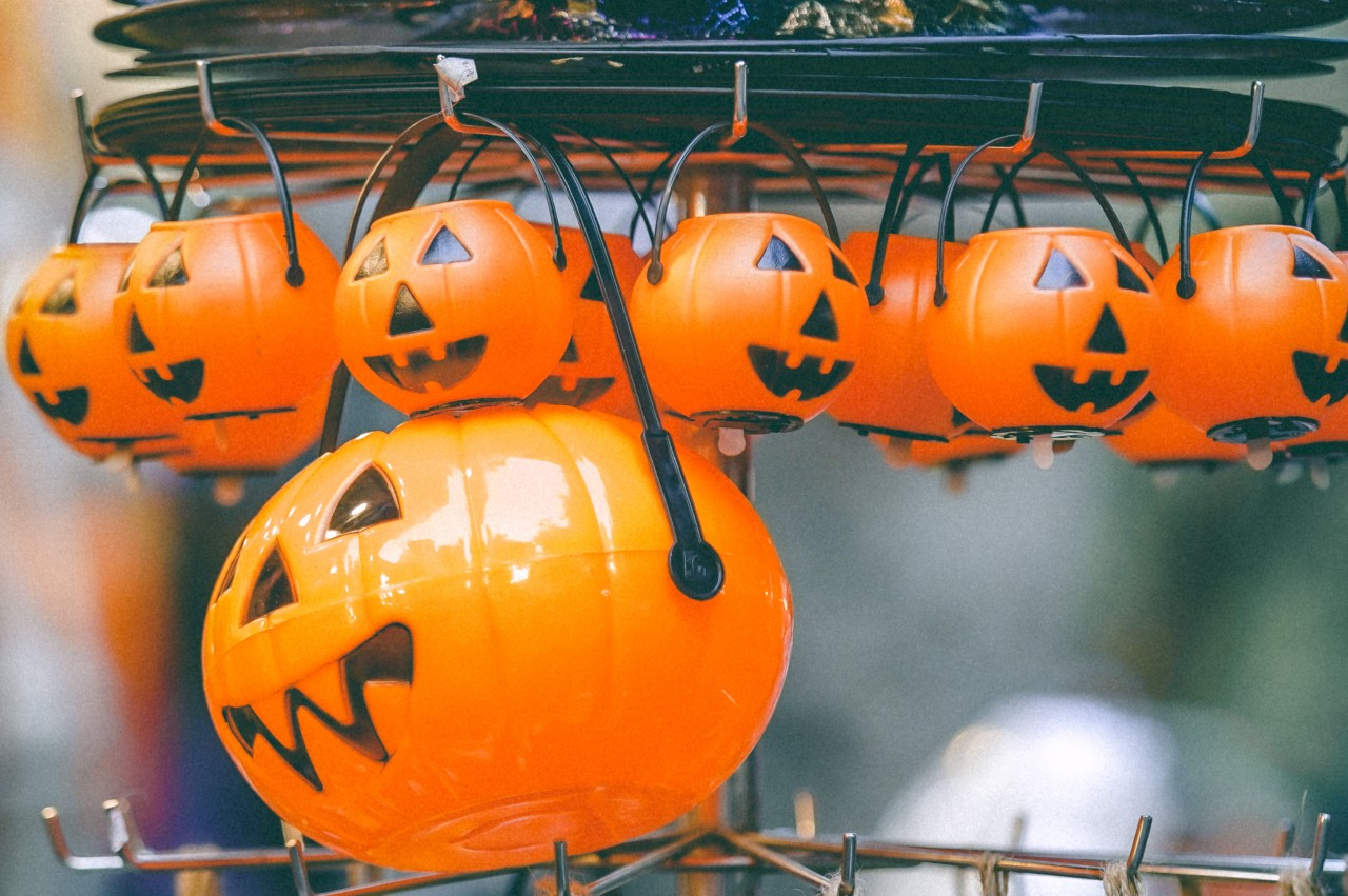 Phố Hàng Mã tưng bừng sắc màu trước ngày hội Halloween Phố Hàng Mã tưng bừng sắc màu trước ngày hội Halloween