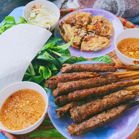 Banh Xeo and Nem Lui Recommended as Must-try Street Food in Vietnam, Tasting Table Banh Xeo and Nem Lui Recommended as Must-try Street Food in Vietnam, Tasting Table