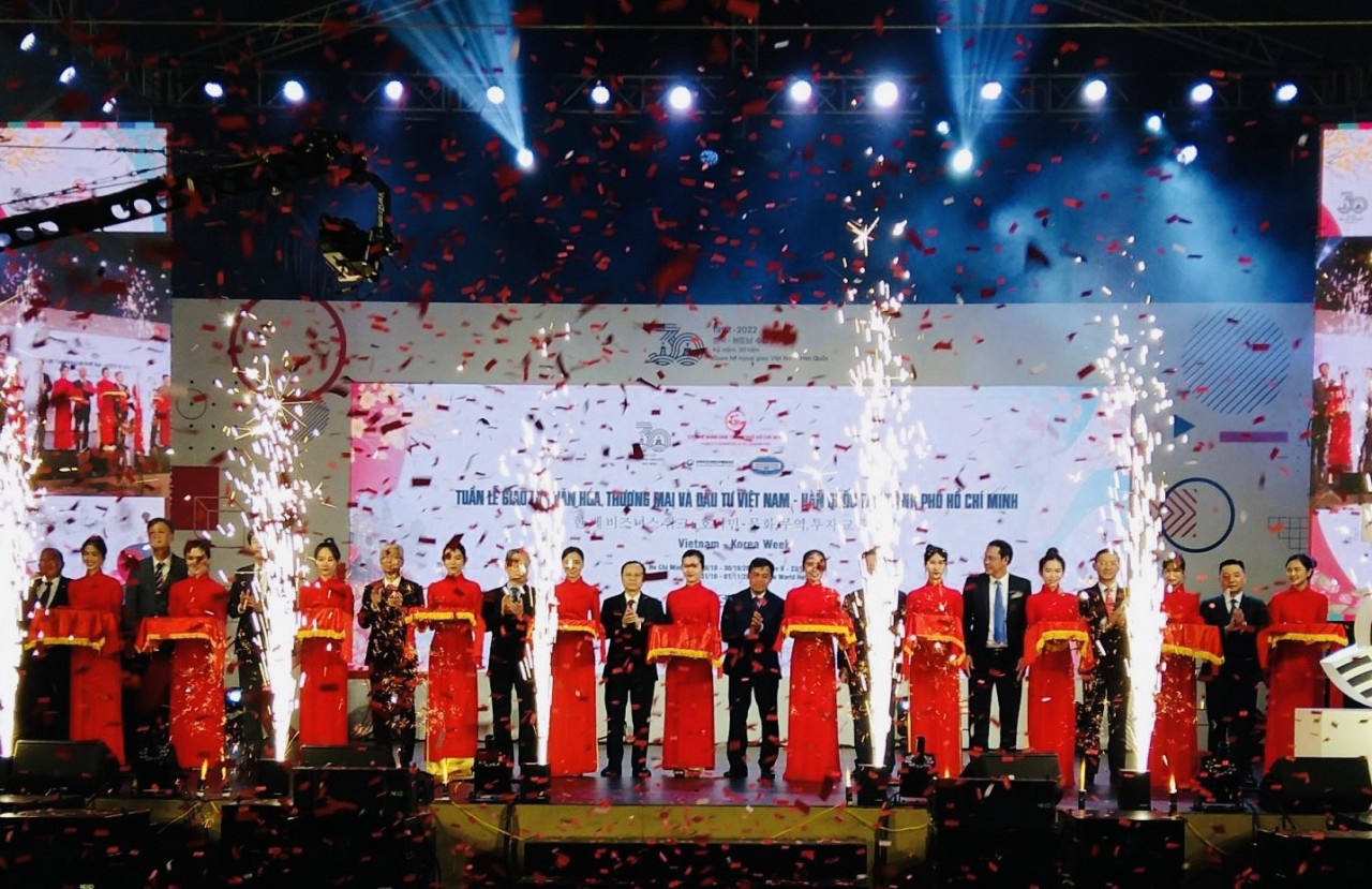 Khai mạc Tuần lễ giao lưu Văn hóa, Thương mại và Đầu tư Việt Nam - Hàn Quốc tại TPHCM Khai mạc Tuần lễ giao lưu Văn hóa, Thương mại và Đầu tư Việt Nam - Hàn Quốc tại TPHCM