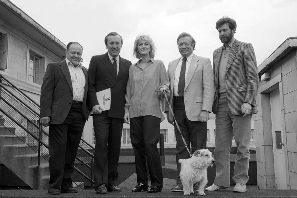 Nữ tiếp viên Vesna Vulovic (giữa) (Ảnh: PA Images via Getty Images) Nữ tiếp viên Vesna Vulovic (giữa) (Ảnh: PA Images via Getty Images)