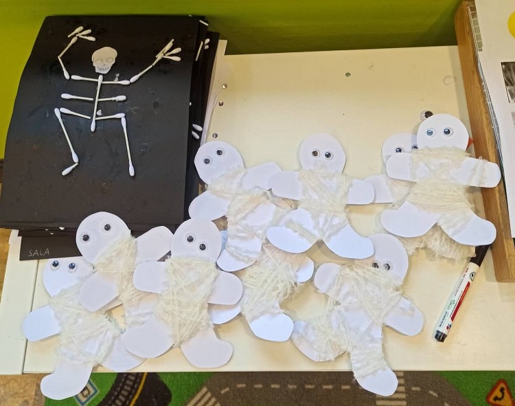Mùa Halloween của giáo viên nước ngoài tại Hà Nội Mùa Halloween của giáo viên nước ngoài tại Hà Nội