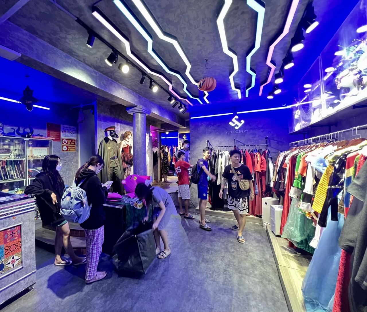 Store space. (Photo: Yun Cosplay/ Facebook) Store space. (Photo: Yun Cosplay/ Facebook)