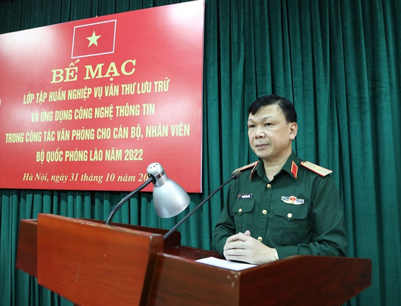 Cán bộ quân đội Lào hoàn thành khóa tập huấn nghiệp vụ văn thư lưu trữ tại Việt Nam Cán bộ quân đội Lào hoàn thành khóa tập huấn nghiệp vụ văn thư lưu trữ tại Việt Nam