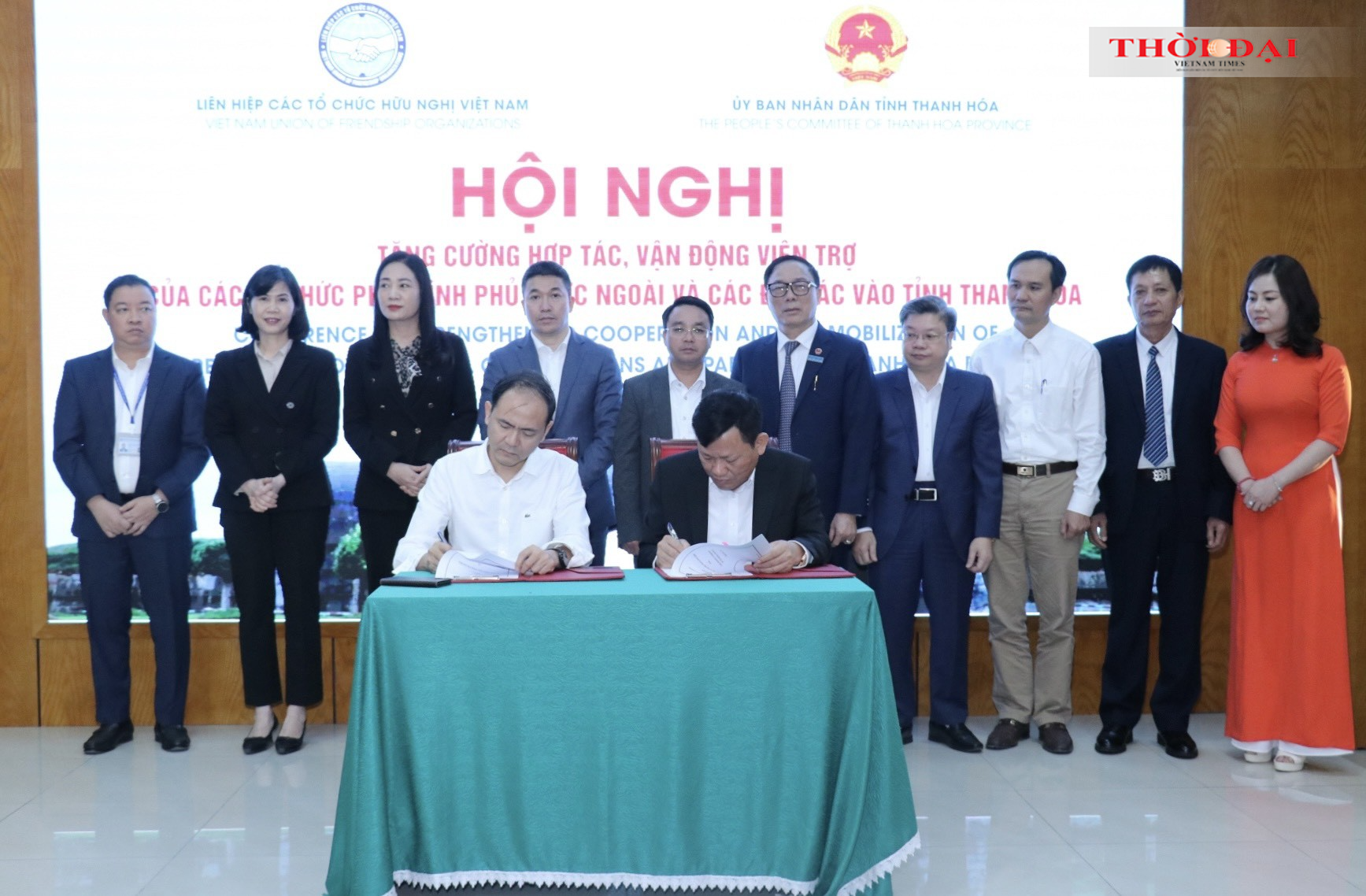 Lễ ký kết biên bản ghi nhớ giữa đại diện lãnh đạo tỉnh Thanh Hóa và tổ chức PCNN nước ngoài (Ảnh: Thu Hà). Lễ ký kết biên bản ghi nhớ giữa đại diện lãnh đạo tỉnh Thanh Hóa và tổ chức PCNN nước ngoài (Ảnh: Thu Hà).