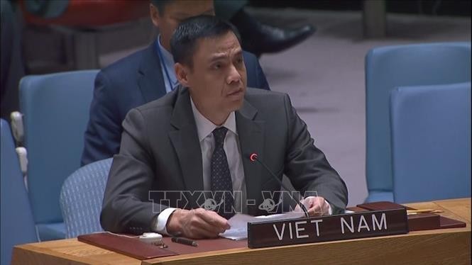 Việt Nam sẵn sàng hợp tác với các nước trong hoạt động gìn giữ hòa bình Việt Nam sẵn sàng hợp tác với các nước trong hoạt động gìn giữ hòa bình