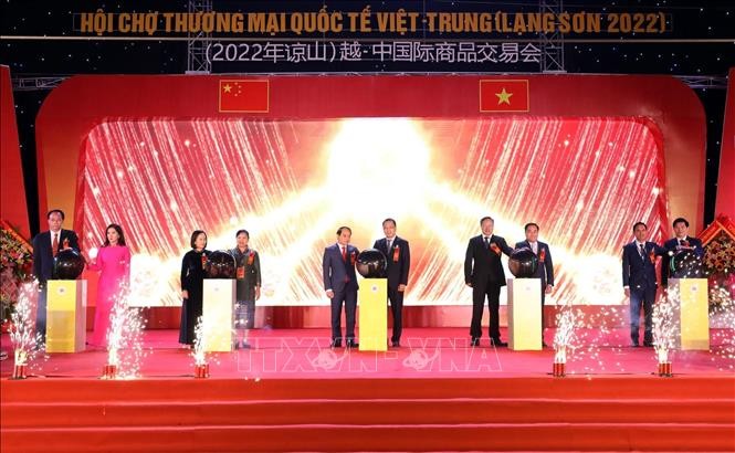 Khai mạc Hội chợ thương mại quốc tế Việt - Trung Khai mạc Hội chợ thương mại quốc tế Việt - Trung