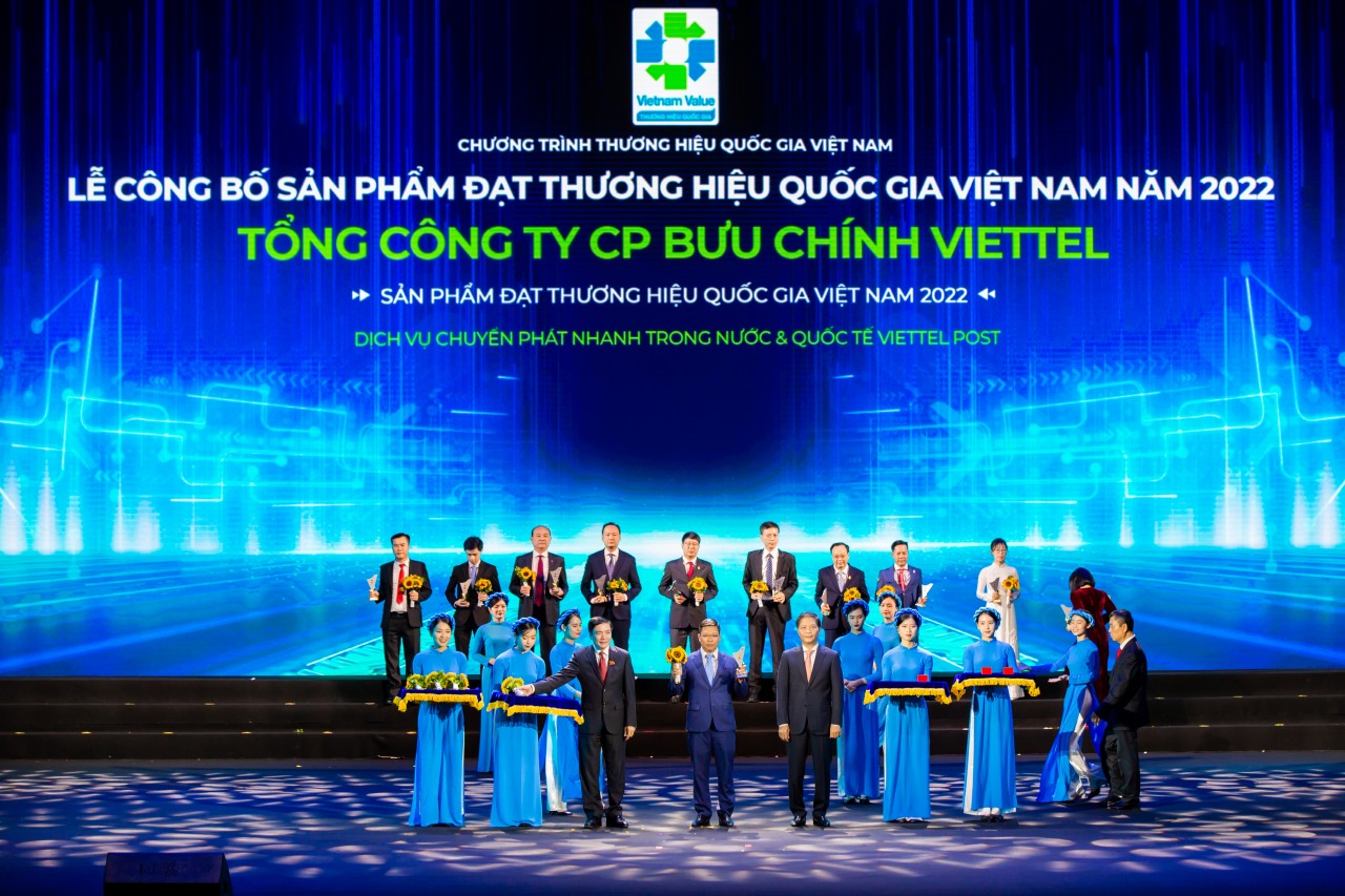 Viettel Post - Doanh nghiệp chuyển phát duy nhất đạt Thương hiệu quốc gia 5 năm liên tiếp Viettel Post - Doanh nghiệp chuyển phát duy nhất đạt Thương hiệu quốc gia 5 năm liên tiếp