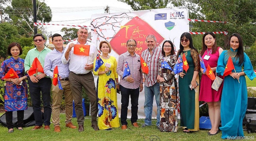 Vietnamese Expats in Australia Learn to Live Like Ho Chi Minh Vietnamese Expats in Australia Follow Ho Chi Minh's Teachings