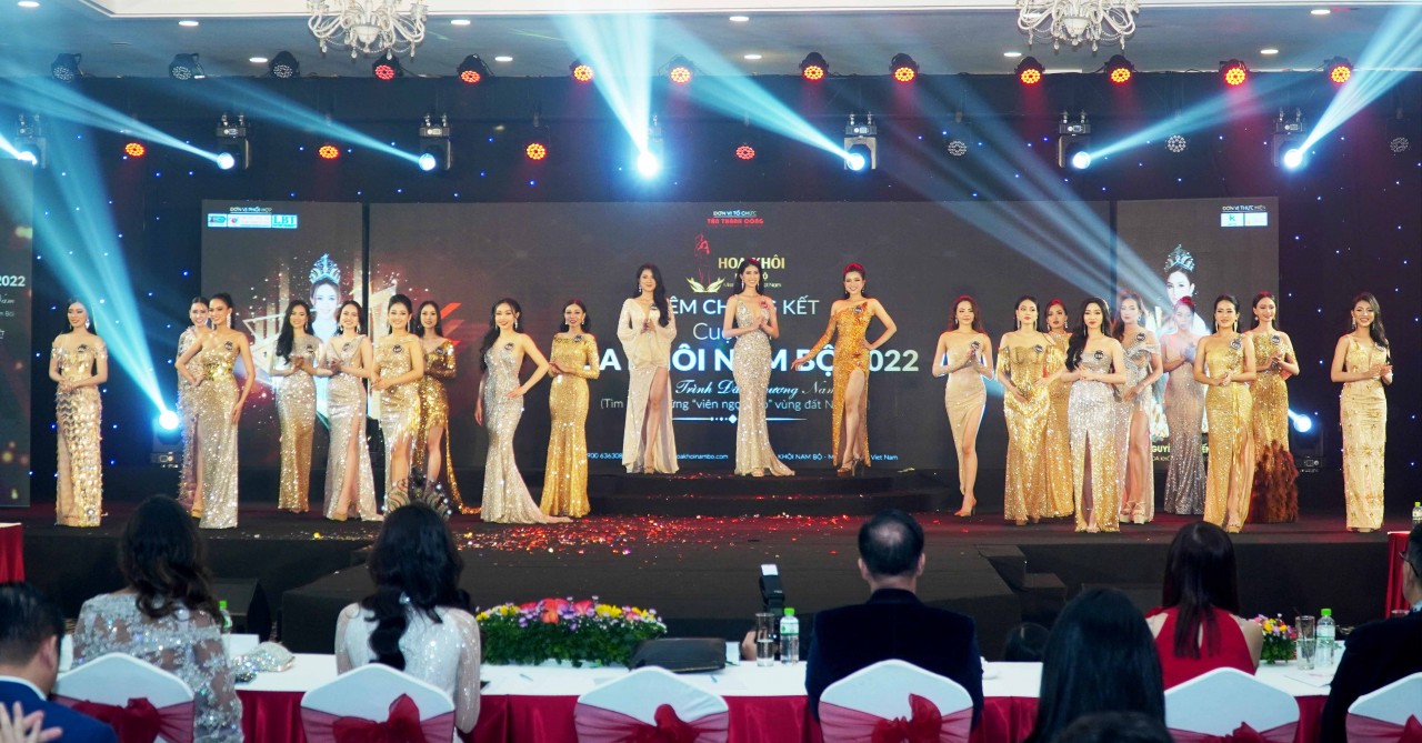 Người đẹp Trà Vinh cao 1,8m đăng quang Hoa khôi Nam bộ 2022 Người đẹp Trà Vinh cao 1,8m đăng quang Hoa khôi Nam bộ 2022