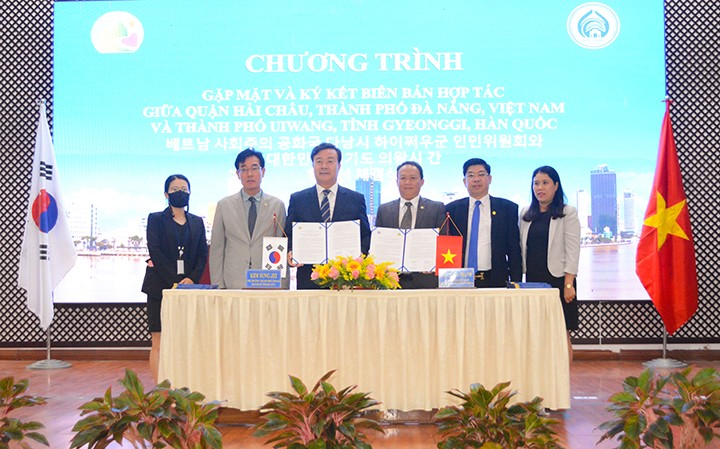Quận Hải Châu (TP. Đà Nẵng) và TP. Uiwang (tỉnh Gyeonggi, Hàn Quốc) hợp tác về Kinh tế và Giáo dục Quận Hải Châu (TP. Đà Nẵng) và TP. Uiwang (tỉnh Gyeonggi, Hàn Quốc) hợp tác về Kinh tế và Giáo dục